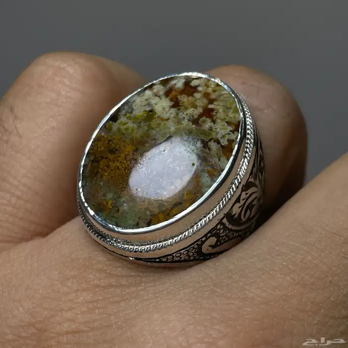 خاتم فضة بنقش كامل بحجر عقيق ((ورد الربيع )) 0