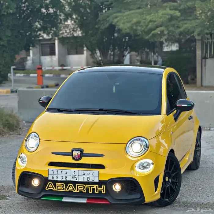 2022 Abarth 595 - SuperPlus  Trim 0
