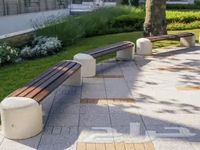 كراسي خرسانية وحاويات واحواض للحدائق 43