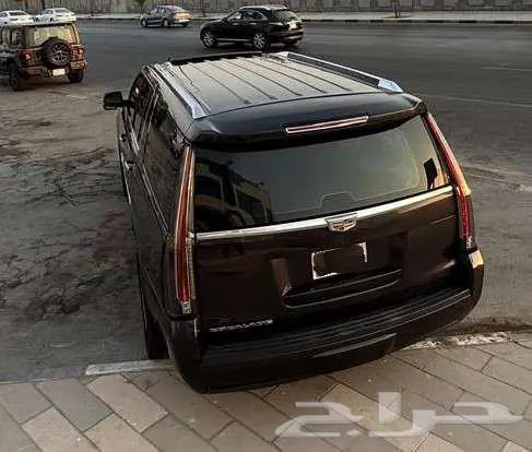 كاديلاك اسكاليد 2016 طويل 19