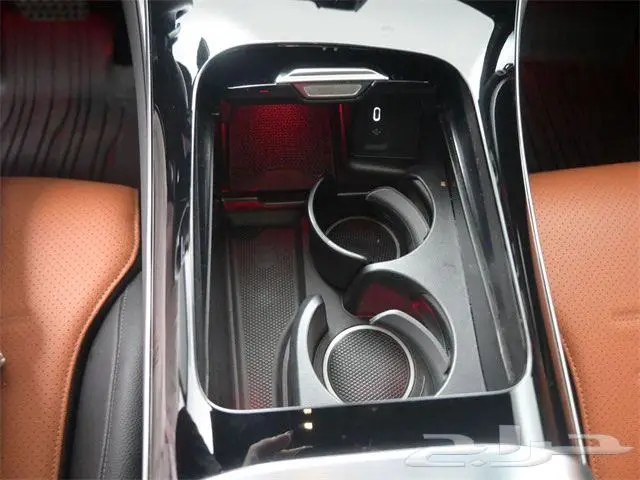 مرسيدس GLC300 Coupe 2024 من الوكالة قسم المستخدم 8