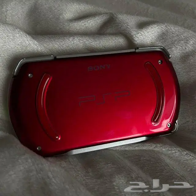 جهاز PSP GO احمر وازرق الوان نادرة 1