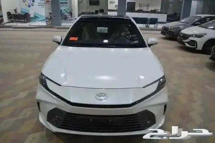 تويوتا كامري جراندي بنزين 2025 1