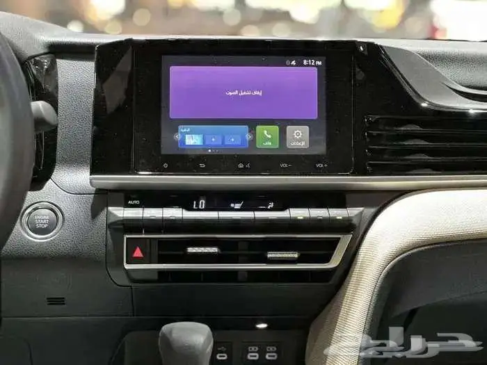 تويوتا كامري Eبنزين 2025 8