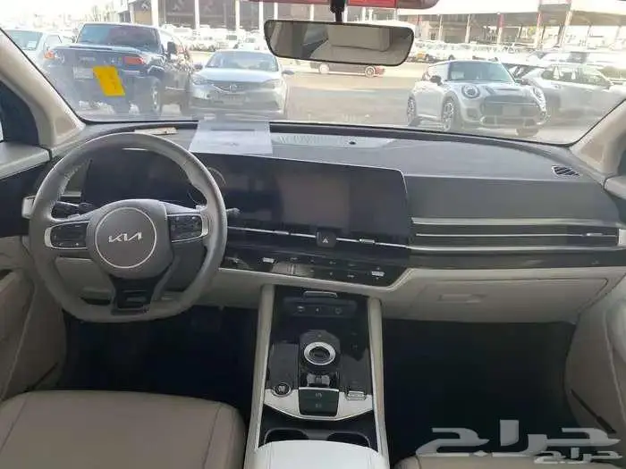 كيا سبورتاج2025لارج نص فل بسعر خاص 7
