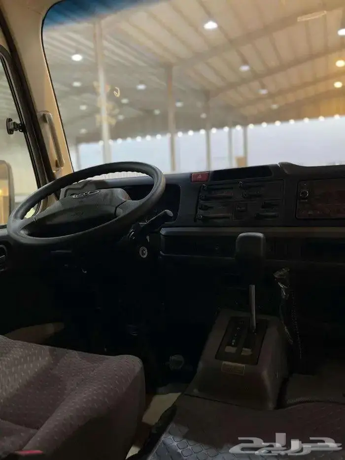 تويوتا باص كوستر جير أوتوماتيك وعادي 23 راكب موديل 2025 9