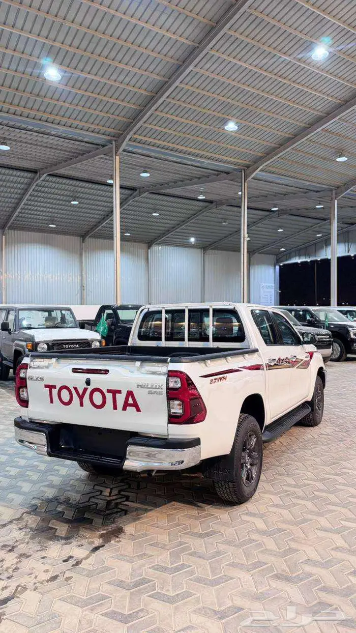 هايلوكس بريمي قير عادي بنزين فل كامل 2025 16