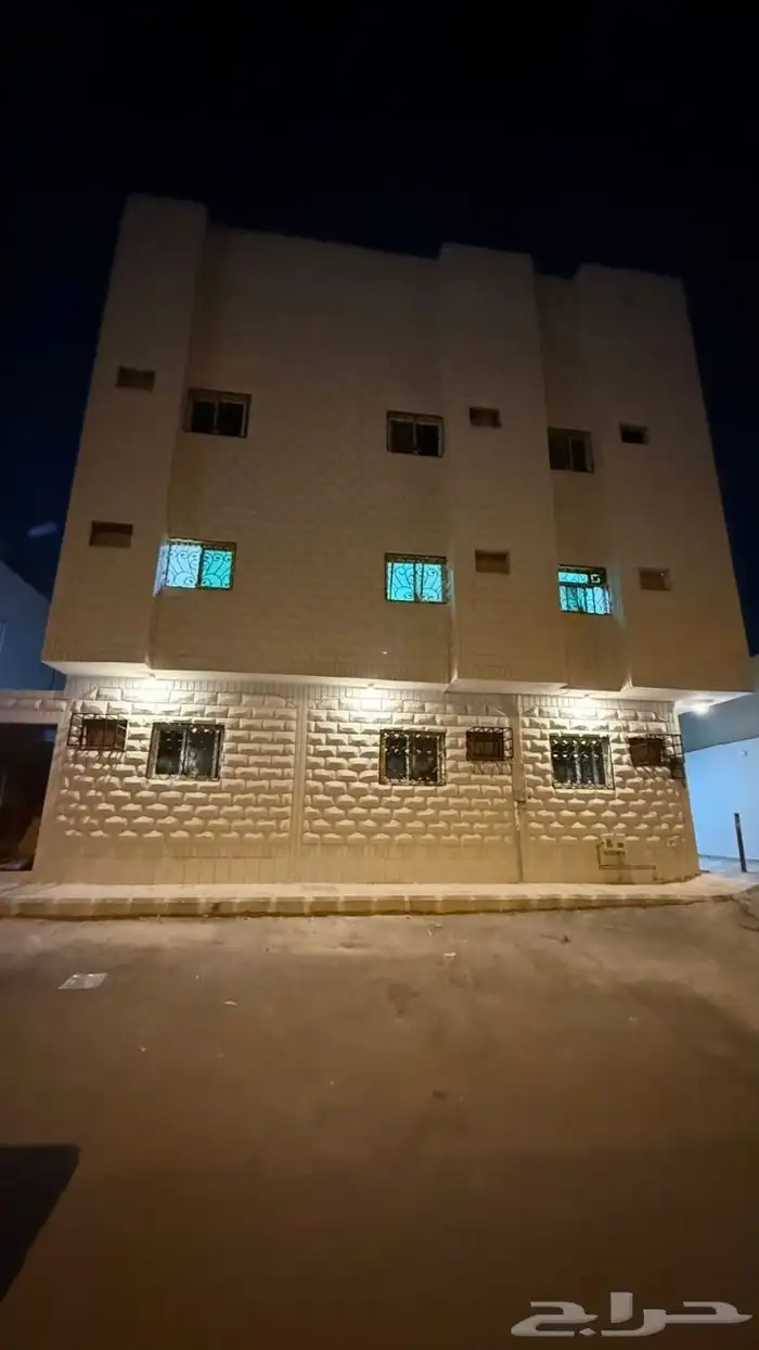 عمارة للبيع الرياض حي العزيزية 0