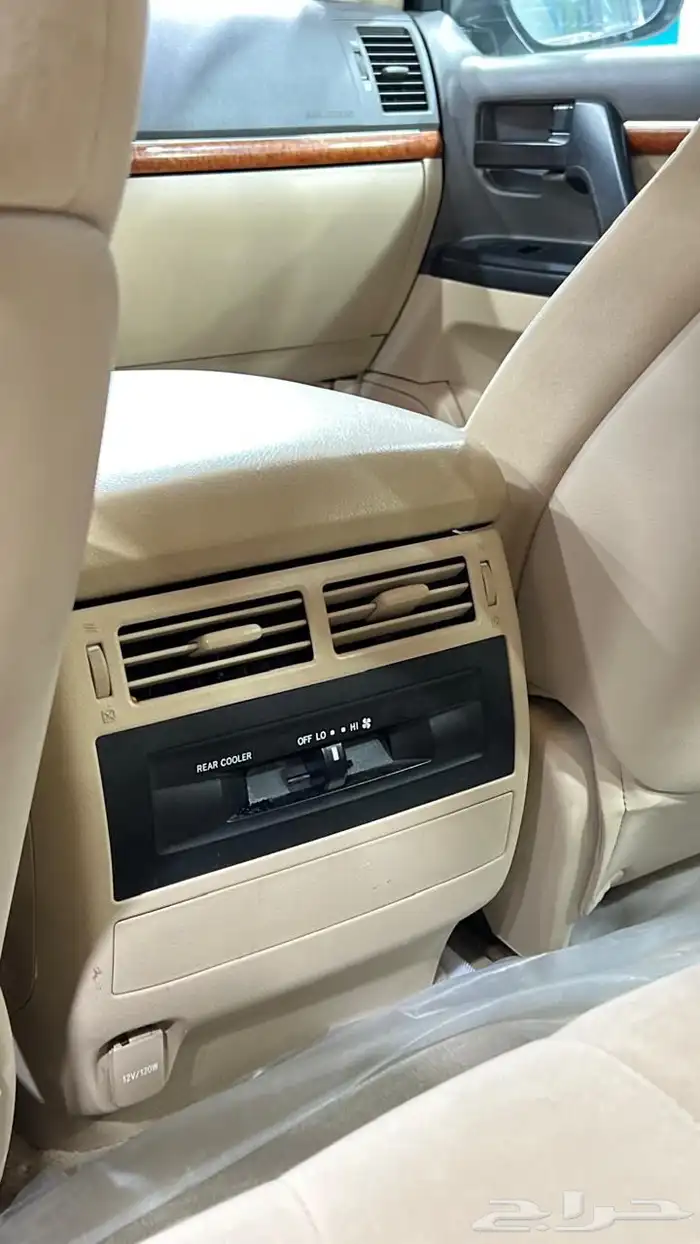 صالون لاندكروزر GXR3 تم البيع 13