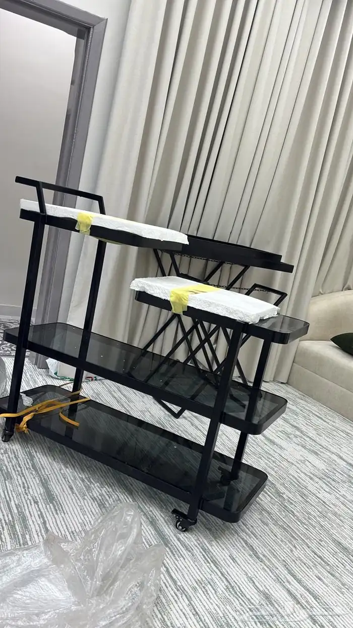 طاولة تقديم 0