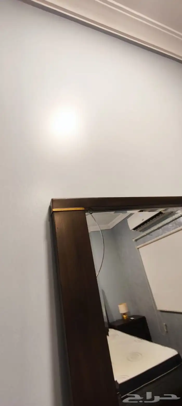 غرفة نوم بدون دولاب ملابس 10