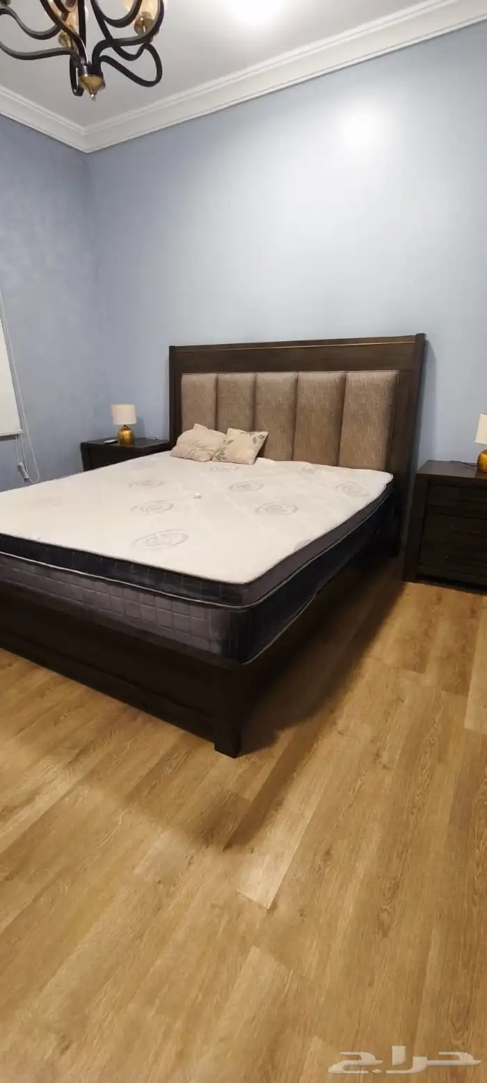 غرفة نوم بدون دولاب ملابس 3