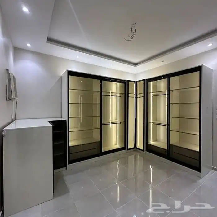 ارت هاوسز للاثاث الخشبي والديكورات 22