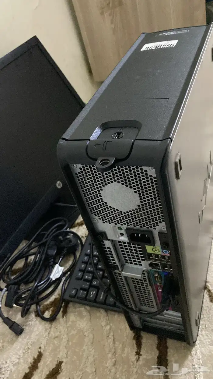 سلام عليكم ورحمة الله عندي جهاز كمبيوتر و شاشه 4