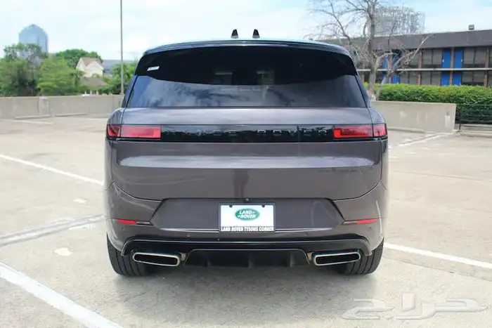 2024 Range Rover Sport Dynamic لون مميز 2