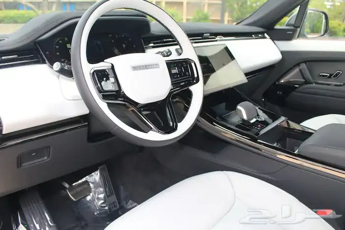 2024 Range Rover Sport Dynamic لون مميز 7
