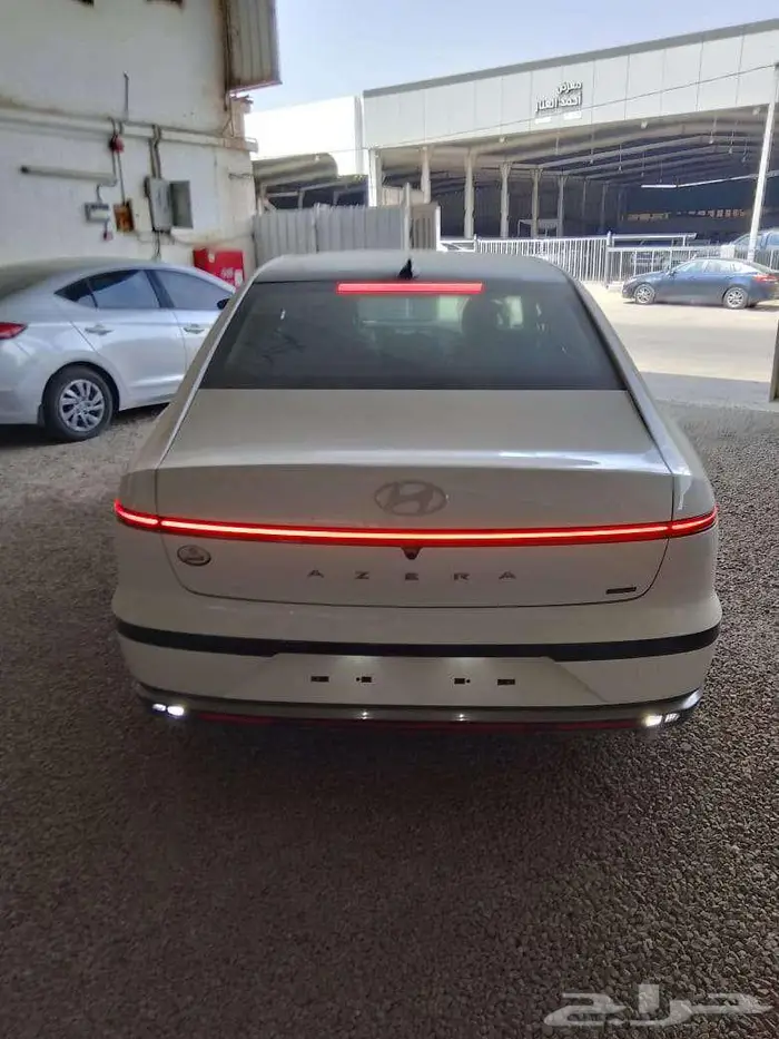 هيونداي ازيرا 2026 فل كامل كاليجرافي خليجي ابيض 2