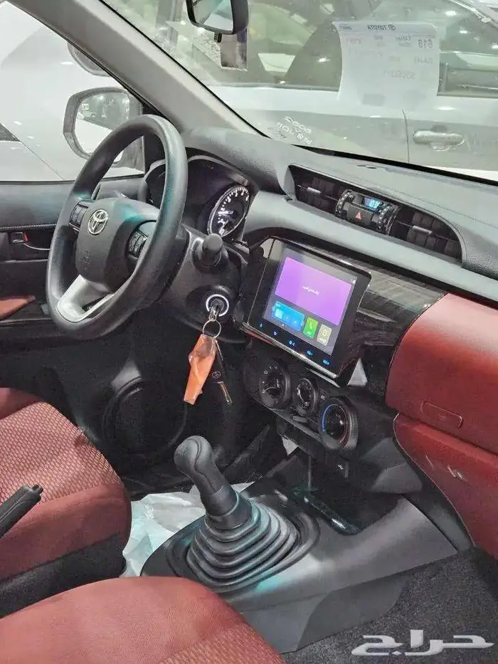 هايلوكس غمارتين GLX طيس بنزين 2025 كاش واجار منتهي بتمليك 7