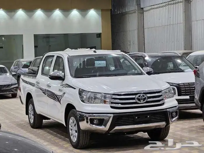 هايلوكس غمارتين GLX طيس بنزين 2025 كاش واجار منتهي بتمليك 1