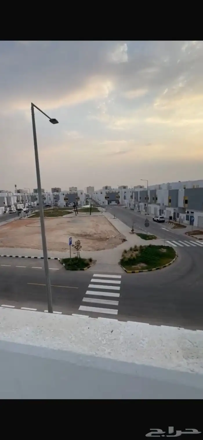 فله جاهزه للسكن في موقع مميز حي المطار النرجس 0