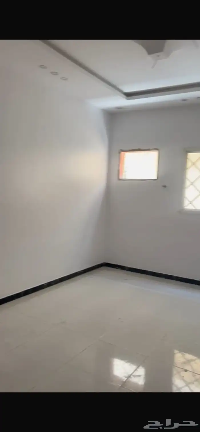 شقة اربع غرف لاجار 0