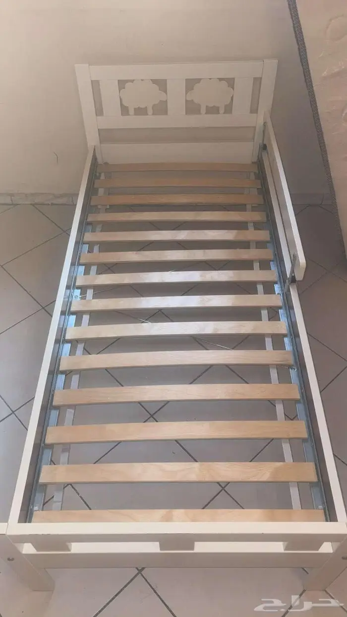 سرير اطفال من ايكيا 1