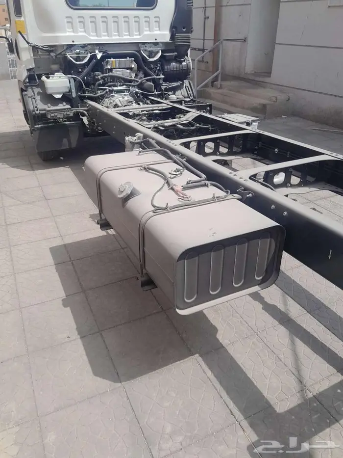 ايسوزو دينا 7.5 طن 8