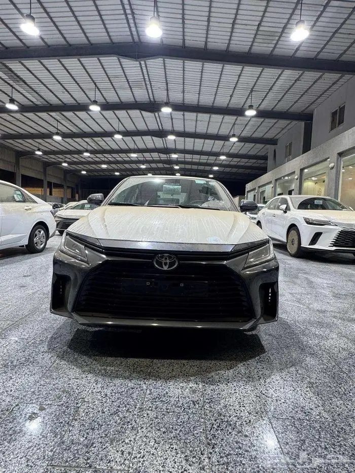 تويوتا يارس بلس 1300 cc رصاصى موديل 2026 2