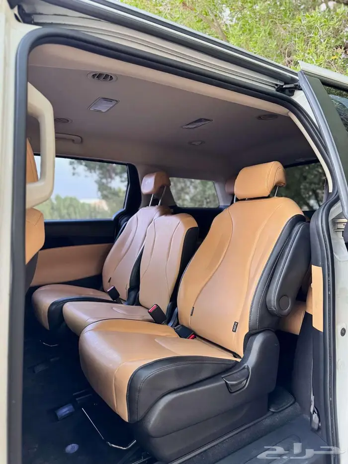 كيا كارنفال 2021 ديزل 11 راكب KIA CARNIVAL 2021 DIESEL 8