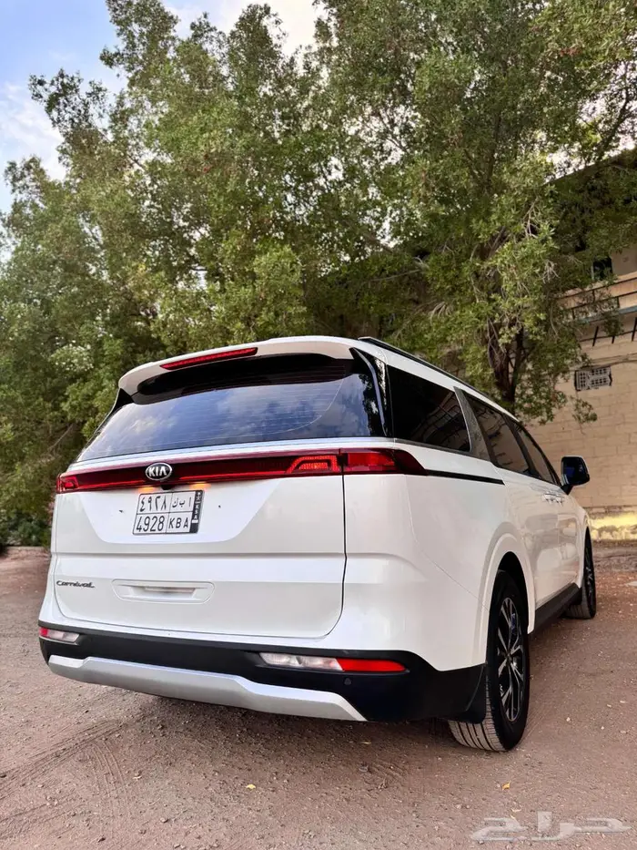 كيا كارنفال 2021 ديزل 11 راكب KIA CARNIVAL 2021 DIESEL 2