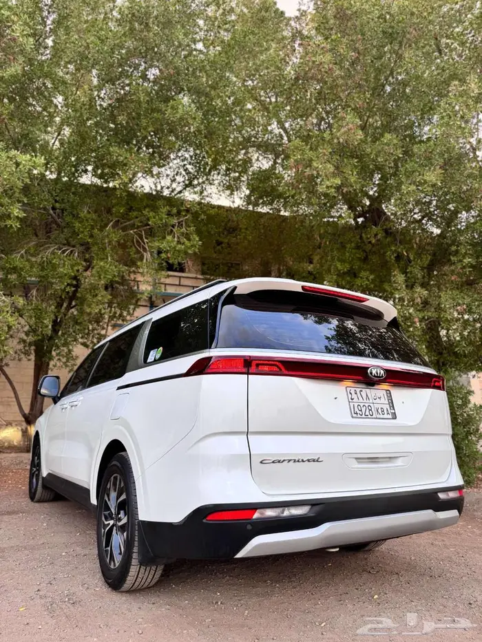 كيا كارنفال 2021 ديزل 11 راكب KIA CARNIVAL 2021 DIESEL 3