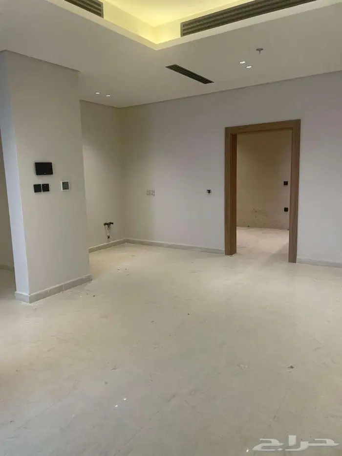 شقة فاخرة تصميم مودرن في ارقى احياء الخبر البندرية 2