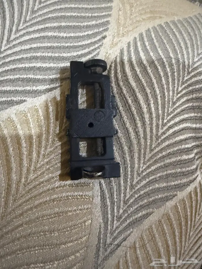 نيشان محدش 0