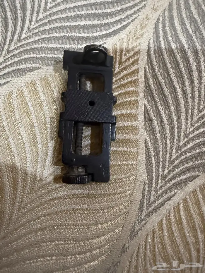 نيشان محدش 1