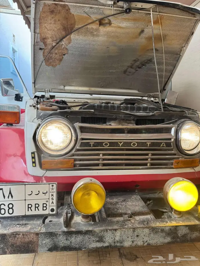 جيب لند كروزر مديل 1979م تايوتا 8
