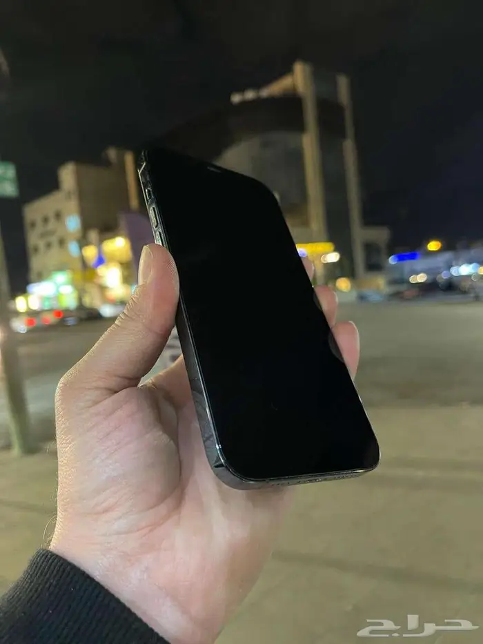 جوال آيفون 12 برو ماكس 256 GB. باقي بالسلوفان 2