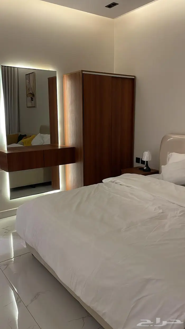 اثاث استديو كامل للبيع جديد لم يستخدم 1