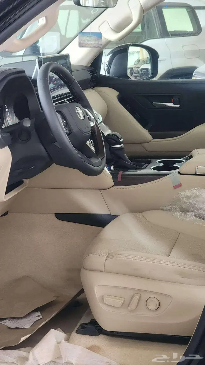 لاندكروزر GXR4 بنزين 2025 كاش وأقساط 20