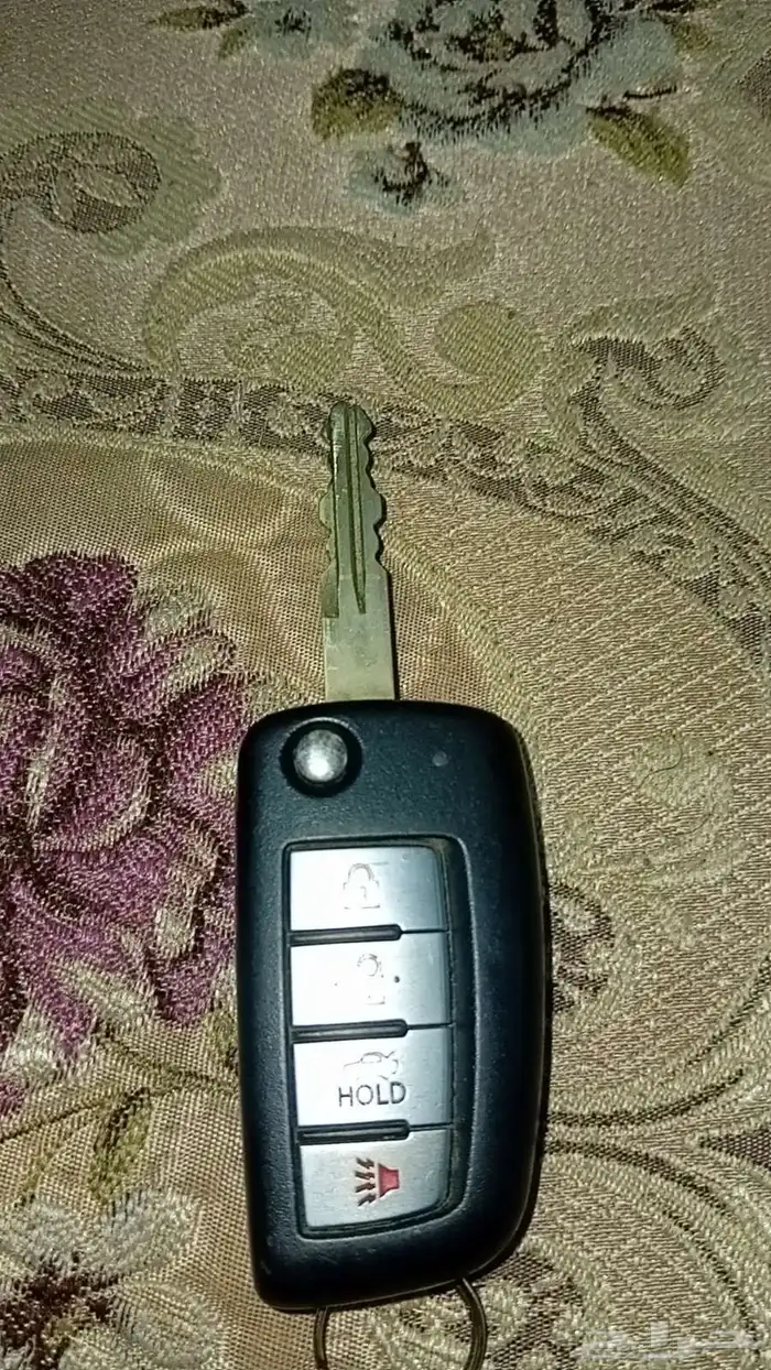 مفتاح سياره صني المفتاح نضيف عسوم البيع مستعجل ضمان شهر 1