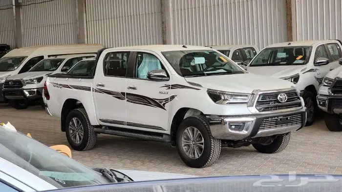 هايلوكس غمارتين S-GLX 4 4 عادي بنزين 2025 كاش وأقساط 0