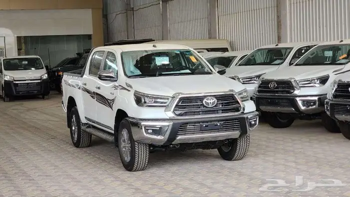 هايلوكس غمارتين S-GLX 4 4 عادي بنزين 2025 كاش وأقساط 1