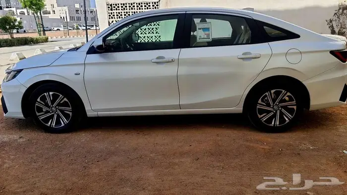 Toyota Yaris Sedan 2024 Y Plus 1