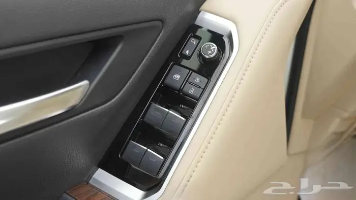 لاندكروزر GXR4 بنزين 2025 كاش وأقساط 18