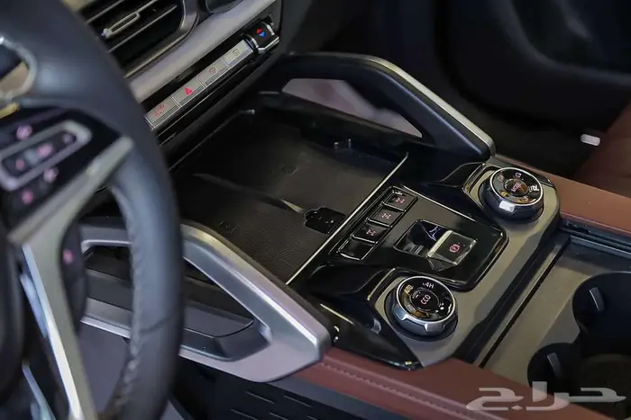 D90 Executive Luxury 2024   حضور يبهر 12