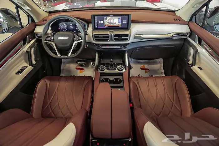 D90 Executive Luxury 2024   حضور يبهر 18