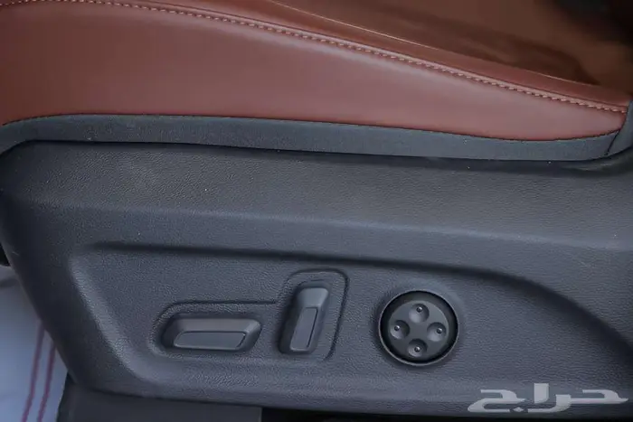 D90 Executive Luxury 2024   حضور يبهر 20