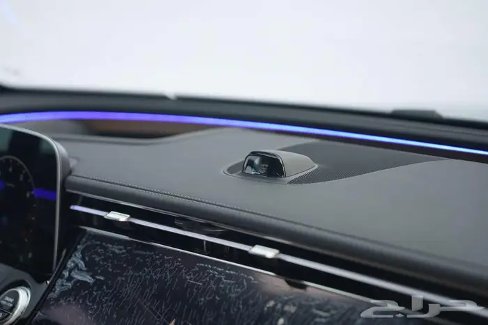مرسيدس E 300 موديل 2025 أصفار خليجي أسود جملي 11