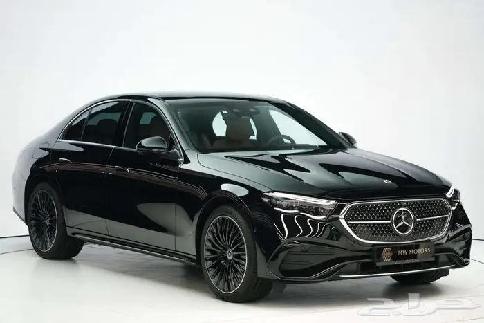 مرسيدس E 300 موديل 2025 أصفار خليجي أسود جملي 0