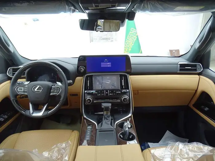 لكزس 2025 LX600 BB بطاقة جمركيه عبداللطيف جميل 4