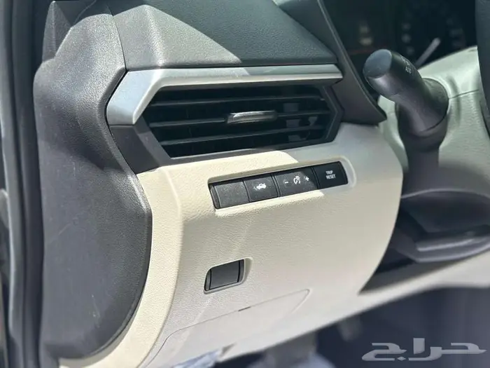 نيسان التيما ستاندر 2025 S 10